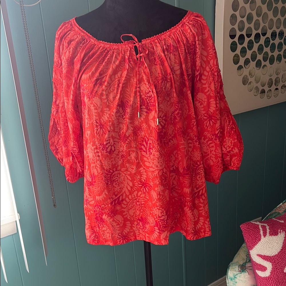 The Pioneer Woman top